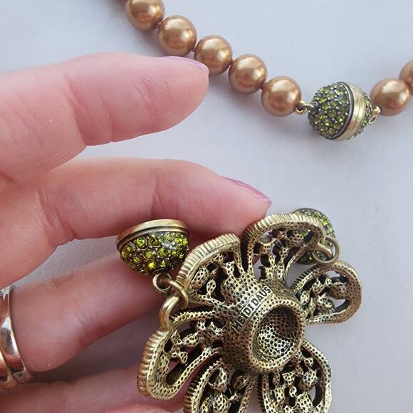 HEIDI DAUS Anemone Floral Crystal Pendant Pearl Necklace Golden Shadow Cognac - Picture 9 of 11